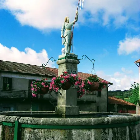 بيت للعطل Le Bos Clard Félines